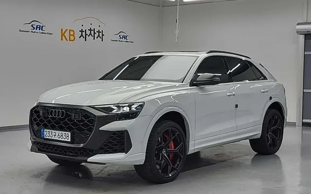 인천연체자중고차할부 RSQ8 퍼포먼스 매물 사진 18 - 2025/09 5,385km